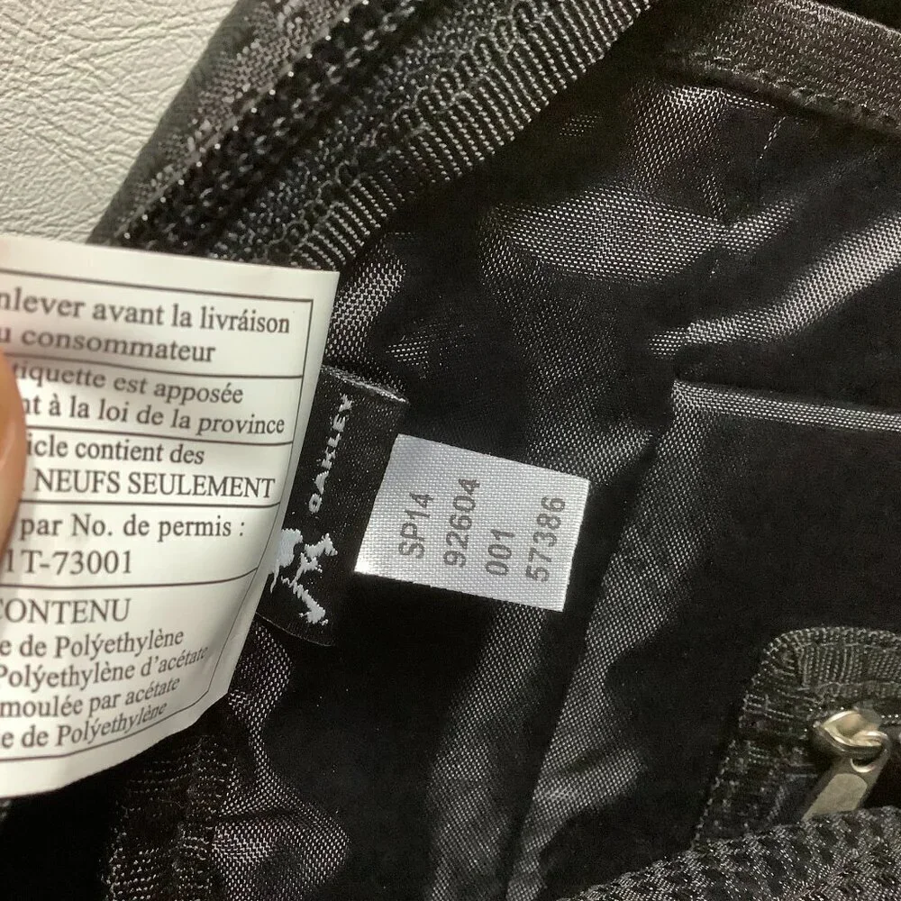 Oakley #92604 Backpack Black Labatt Blue Imported Embordered Front 18